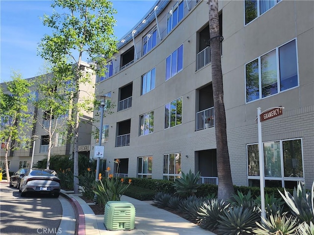 view of building exterior