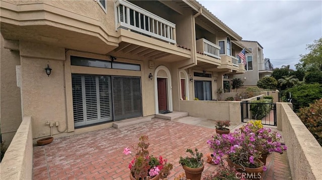 100 S Lucia Ave Unit 1, Redondo Beach, CA 90277 - view of patio