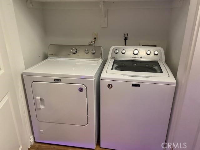 14535 Margate St Unit 12, Sherman Oaks, CA 91411 - laundry room featuring separate washer and dryer