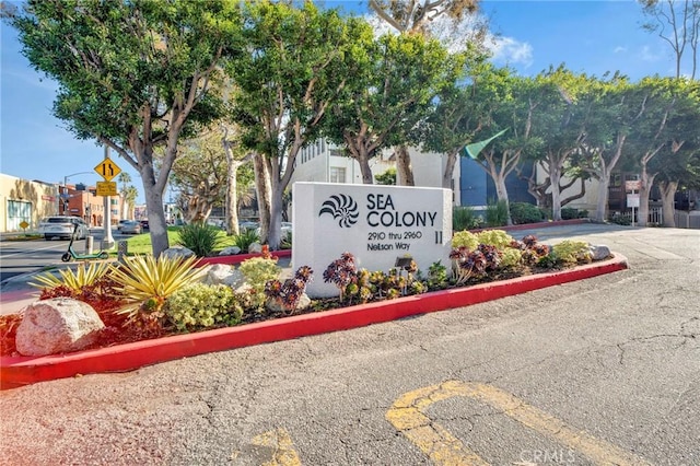 2930 Neilson Way Unit 407, Santa Monica, CA 90405 - view of community / neighborhood sign