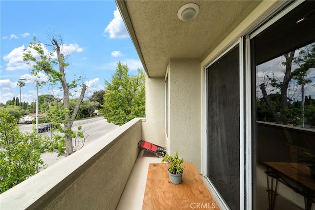 15796 Midwood Dr Unit 6, Granada Hills, CA 91344 - view of balcony