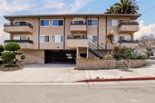 785 W 19th St Unit 10, San Pedro, CA 90731 - view of property with stairs