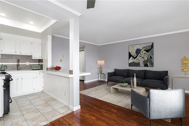 785 W 19th St Unit 10, San Pedro, CA 90731 - living area featuring ornamental molding, light wood-type flooring, recessed lighting, and baseboards