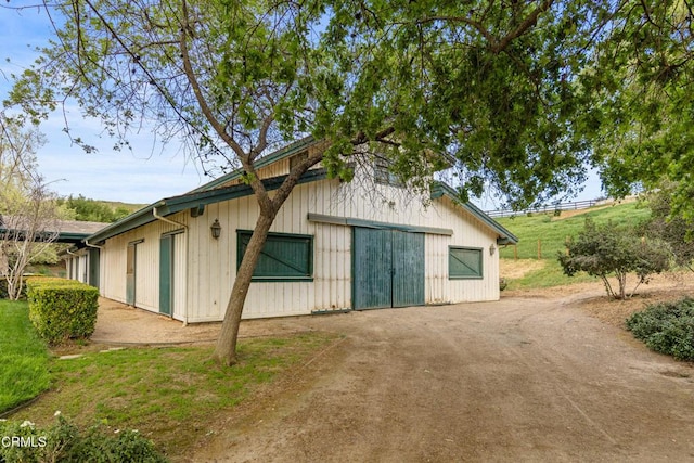 3325 Figueroa Mountain Rd, Los Olivos, CA 93441 - garage featuring dirt driveway