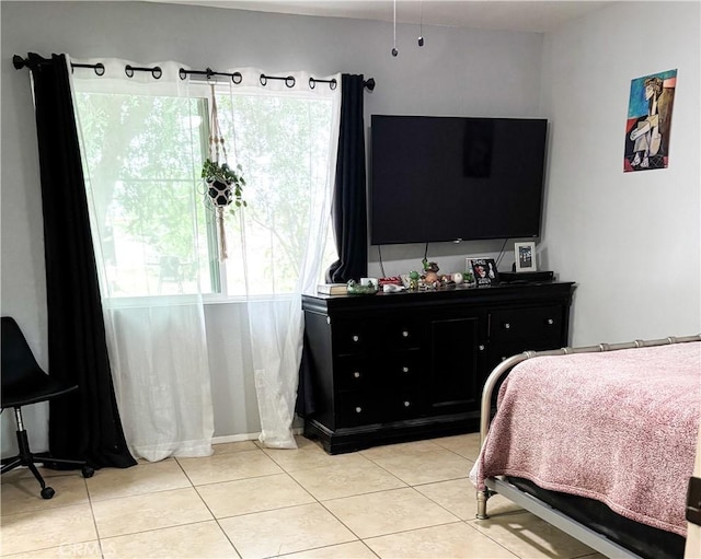 644 Whittendale St, Bakersfield, CA 93307 - bedroom with light tile patterned flooring