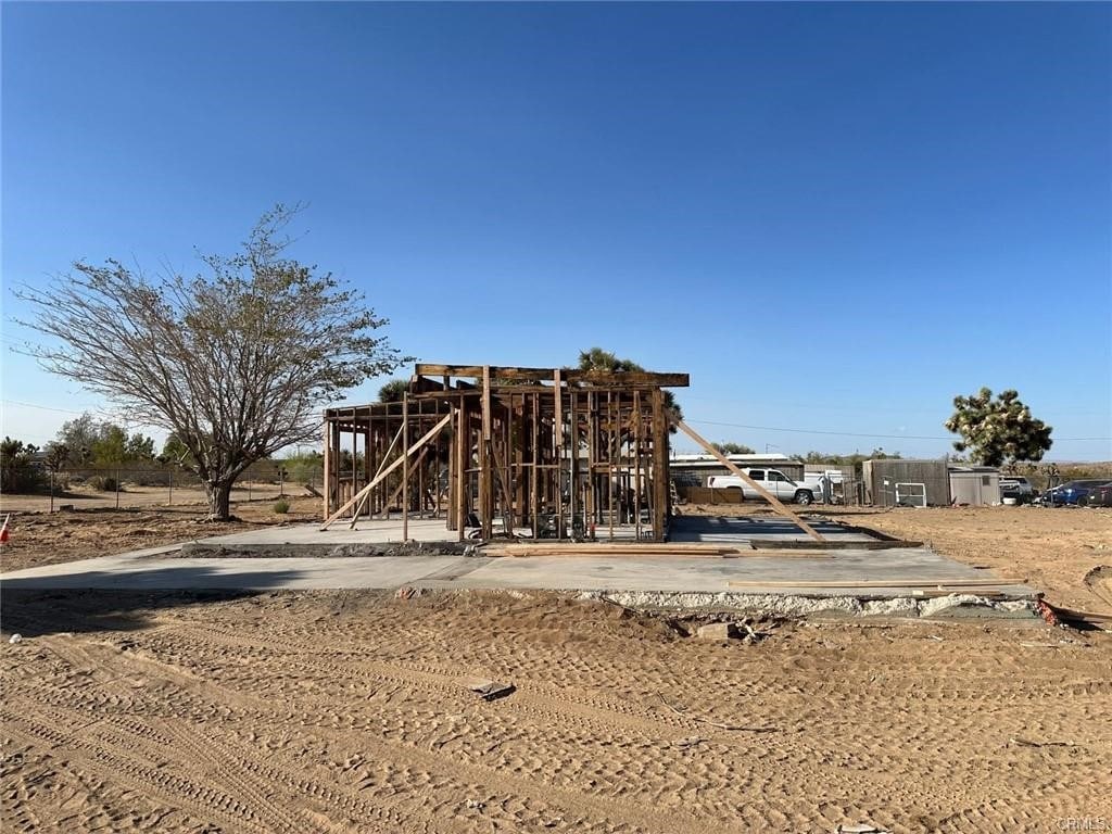 3441 Goleta, Yucca Valley, CA 98224 - view of play area