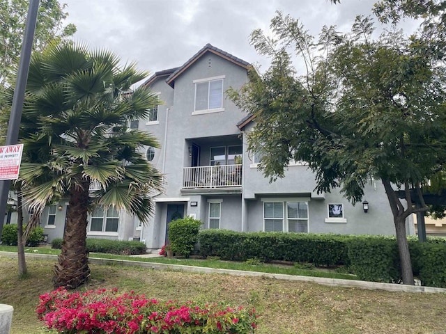 view of front of property with stucco siding