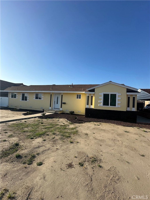 6526 Crossway Dr, Pico Rivera, CA 90660 - ranch-style house featuring stucco siding