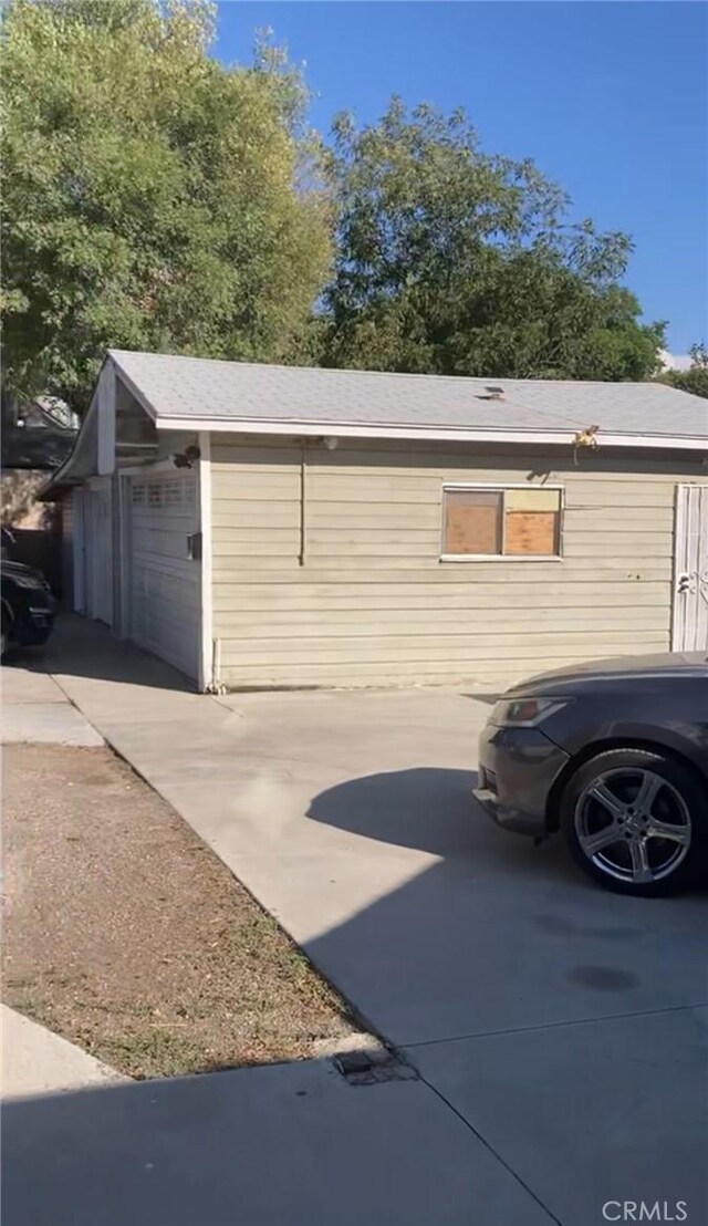 1525 N Arrowhead Ave, San Bernardino, CA 92405 - view of garage