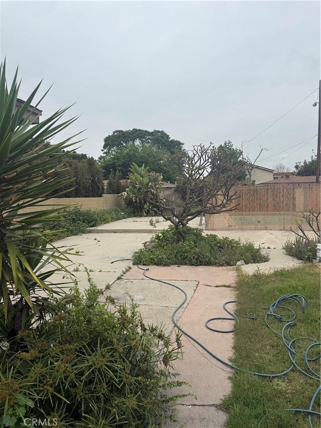 3754 Grace Ave, Baldwin Park, CA 91706 - view of yard featuring fence