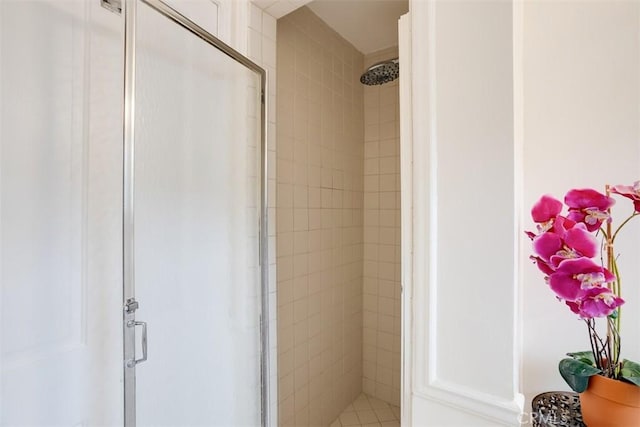 516 S Sparks St S, Burbank, CA 91506 - full bath featuring a shower stall