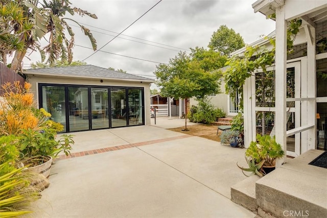 516 S Sparks St S, Burbank, CA 91506 - view of patio