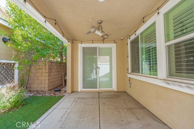 24189 Darmera Dr, Lake Elsinore, CA 92532 - view of patio featuring fence