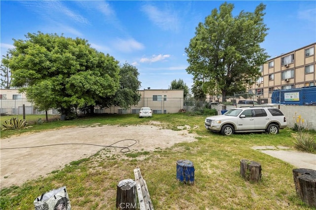 14020 Foothill Blvd, Sylmar, CA 91342 - view of yard featuring fence