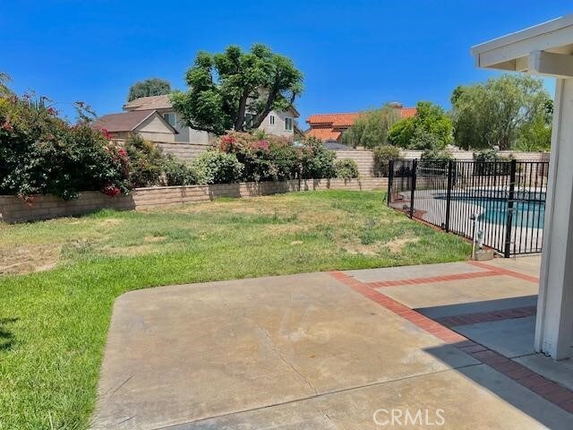 7215 Goldboro Ln, Riverside, CA 92506 - view of yard featuring a patio area