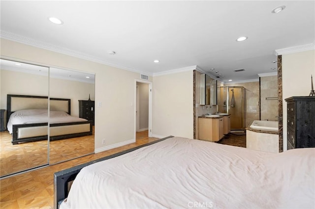 7980 Hollywood Way, Sun Valley, CA 91352 - bedroom with a closet, visible vents, recessed lighting, crown molding, and baseboards