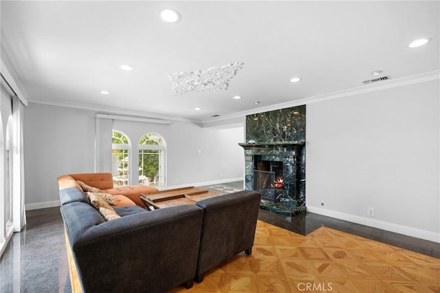 7980 Hollywood Way, Sun Valley, CA 91352 - living area featuring recessed lighting and visible vents