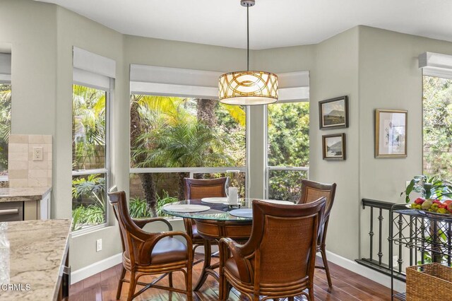 2113 Doral Ct, Oxnard, CA 93036 - sunroom with a wealth of natural light