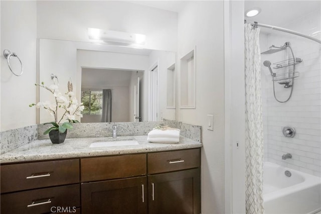 26511 Merienda Unit 7, Laguna Hills, CA 92656 - full bath featuring vanity and shower / tub combo with curtain