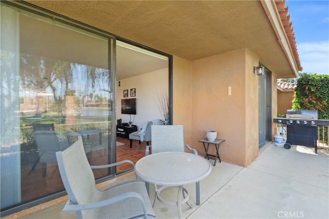 1 Valencia Dr, Rancho Mirage, CA 92270 - view of patio with area for grilling