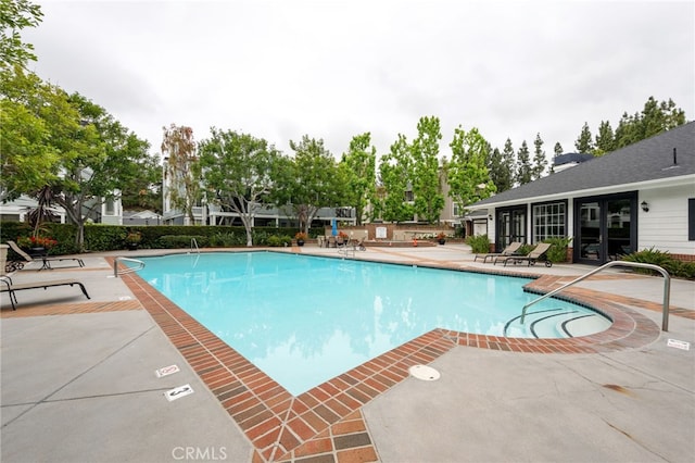 23412 Pacific Park Dr Unit 40H, Aliso Viejo, CA 92656 - community pool with a patio