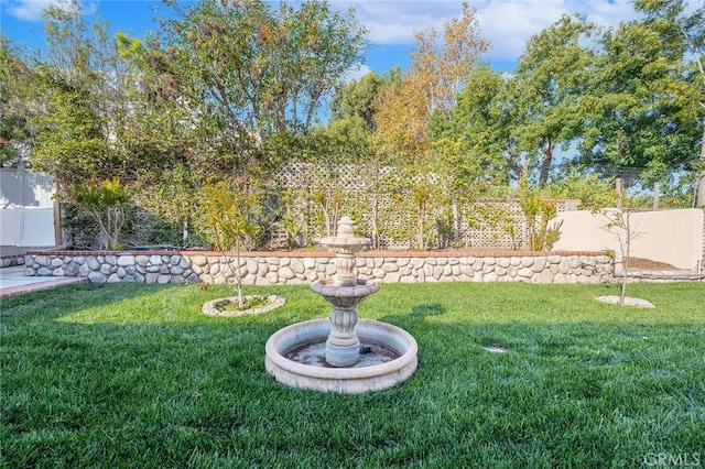2240 Foothill Blvd, Santa Ana, CA 92705 - view of yard featuring fence