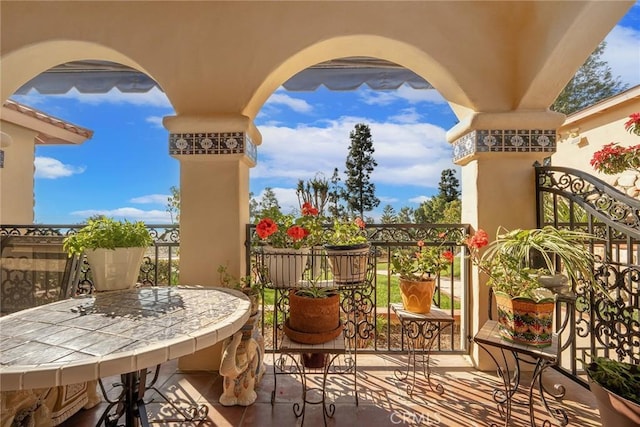 2240 Foothill Blvd, Santa Ana, CA 92705 - view of balcony