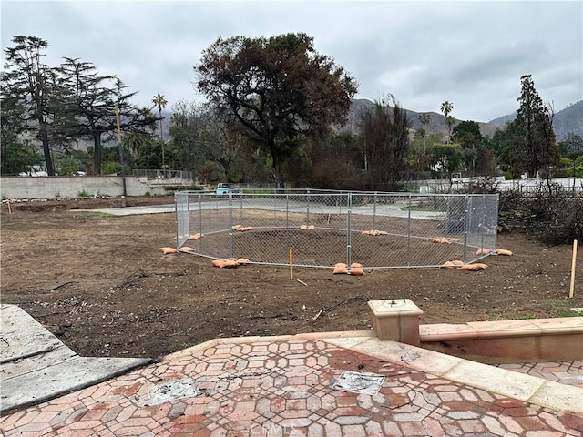 1185 E Altadena Dr, Altadena, CA 91001