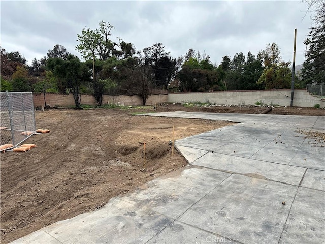 1185 E Altadena Dr, Altadena, CA 91001