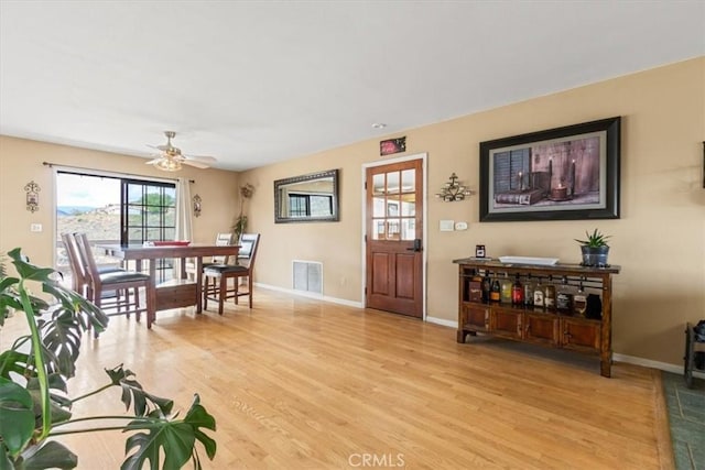 770 Roads End, Lebec, CA 93243 - interior space featuring visible vents, light wood-style flooring, and baseboards