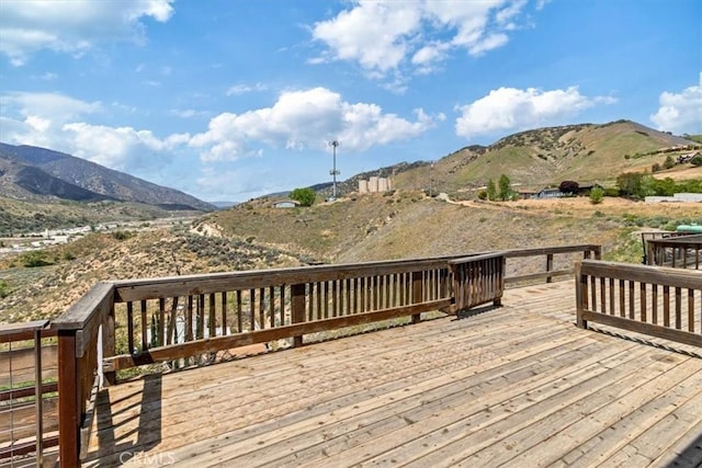 770 Roads End, Lebec, CA 93243 - wooden deck with a mountain view