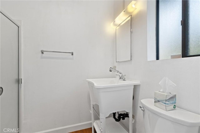 2918 Los Campos Dr, Fallbrook, CA 92028 - bathroom featuring toilet and baseboards
