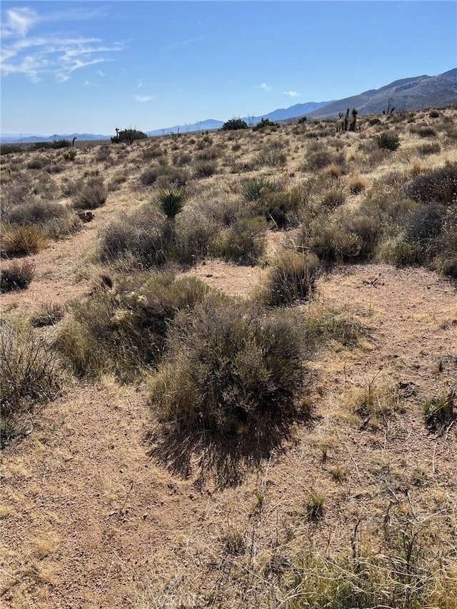 23 Outpost Rd, Apple Valley, CA 92308