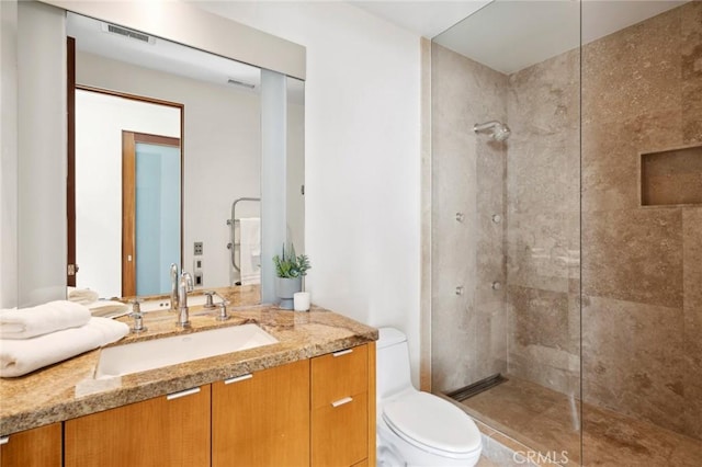 856 Diamond, Laguna Beach, CA 92651 - full bath with tiled shower, toilet, and vanity