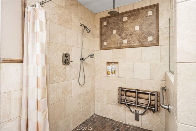 9492 Brynmar Dr, Villa Park, CA 92861 - full bath featuring tiled shower