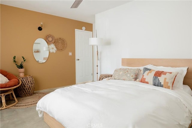 bedroom with a ceiling fan