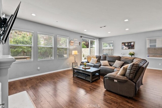19321 Carranza Ln, Saugus, CA 91350 - living room featuring hardwood / wood-style flooring, baseboards, visible vents, and recessed lighting