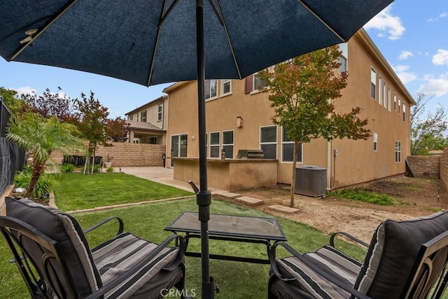19321 Carranza Ln, Saugus, CA 91350 - exterior space featuring central AC and a fenced backyard