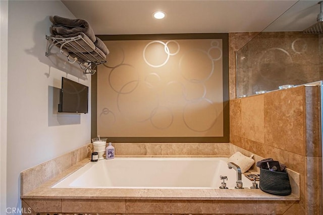 291 Argonne Ave, Long Beach, CA 90803 - full bathroom featuring a garden tub and recessed lighting