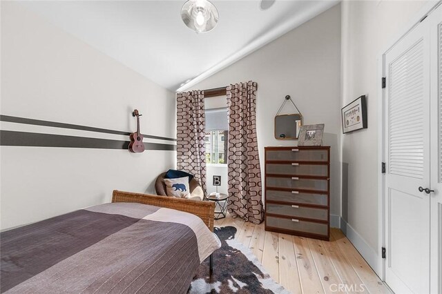 291 Argonne Ave, Long Beach, CA 90803 - bedroom with wood-type flooring and vaulted ceiling