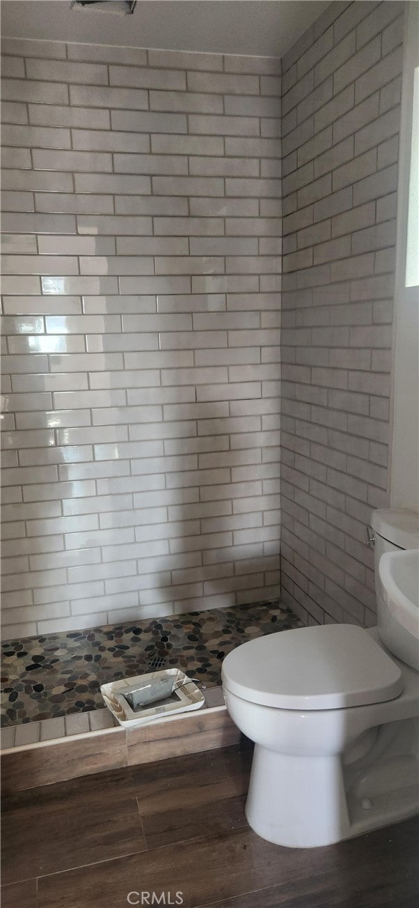 1407 W 59th Pl W, Los Angeles, CA 90047 - photo 2