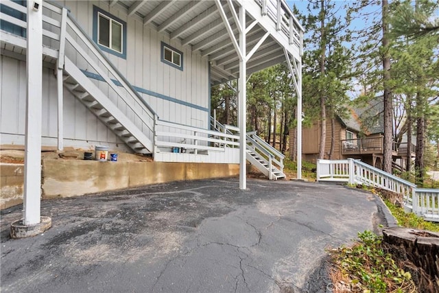 28935 Banff Dr, Lake Arrowhead, CA 92352 - exterior space with stairway