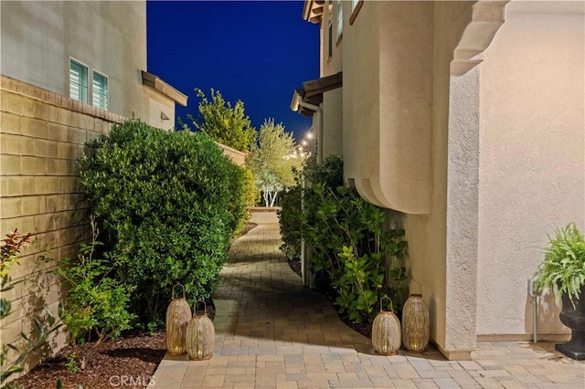29034 Via Patina, Valencia, CA 91354 - view of yard at twilight
