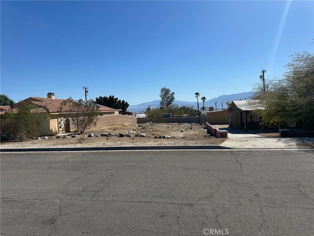 66051 4th St, Desert Hot Springs, CA 92240