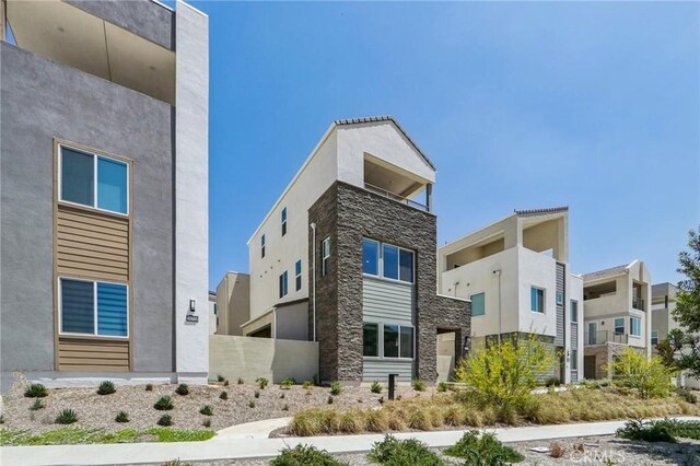 26720 Afton Ln, Valencia, CA 91381 - photo 4