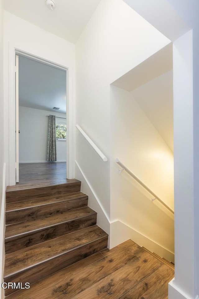 7580 Mcgroarty Ter, Tujunga, CA 91042 - staircase featuring wood finished floors