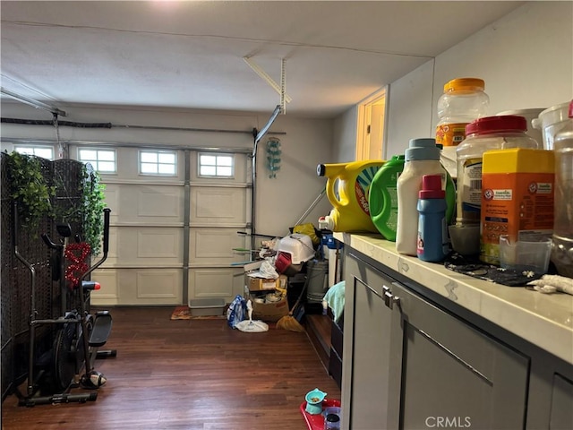 14825 Cranbrook Ave, Hawthorne, CA 90250 - view of garage