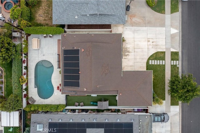 drone / aerial view of a pool area