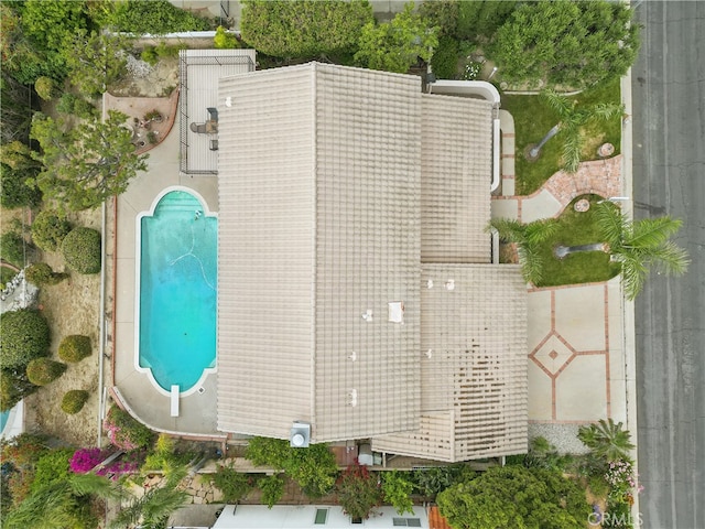 11806 Thunderbird Ave, Porter Ranch, CA 91326 - bird's eye view of a pool area