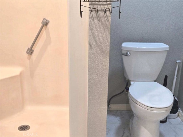 3364 Punta Alta D, Laguna Woods, CA 92637 - full bath with toilet and a shower
